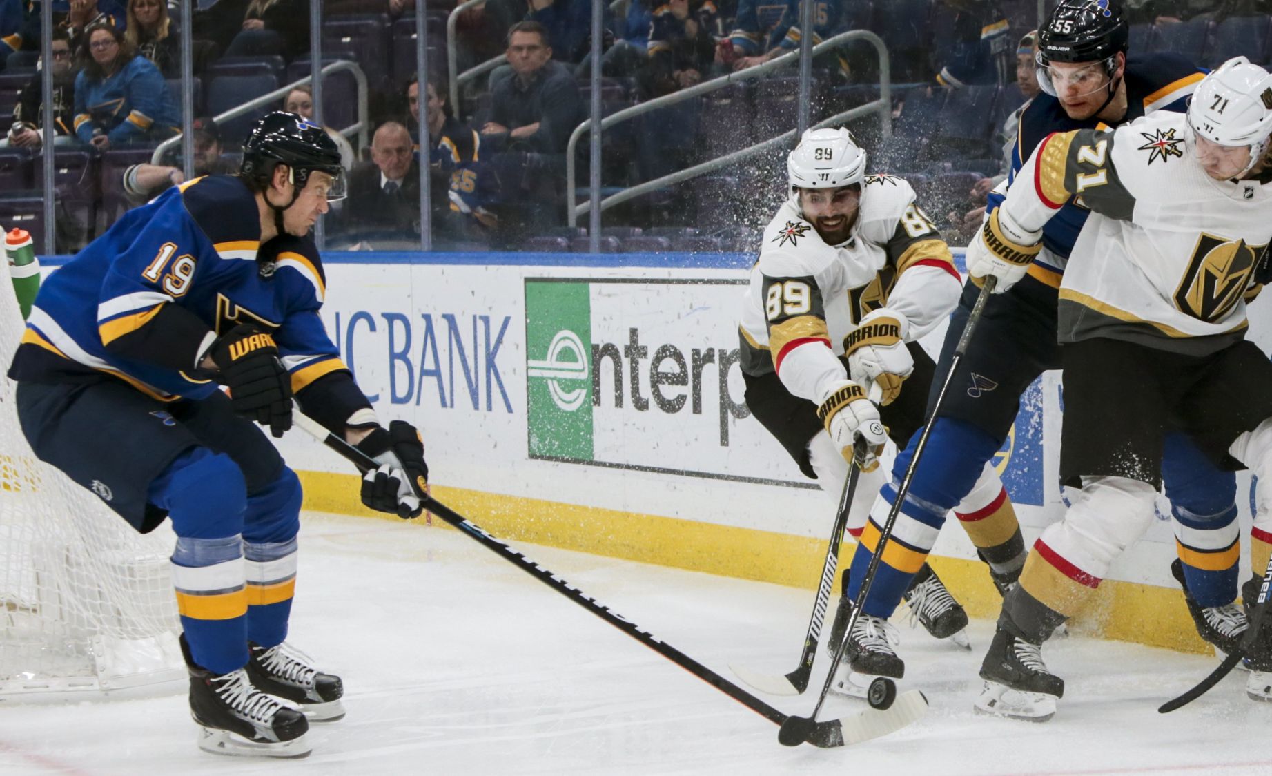 St. Louis Blues battle Las Vegas Golden Knights